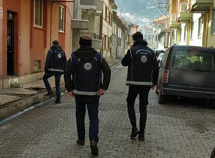 Afyon'da yabancı uyruklu 28 kişi yakalandı