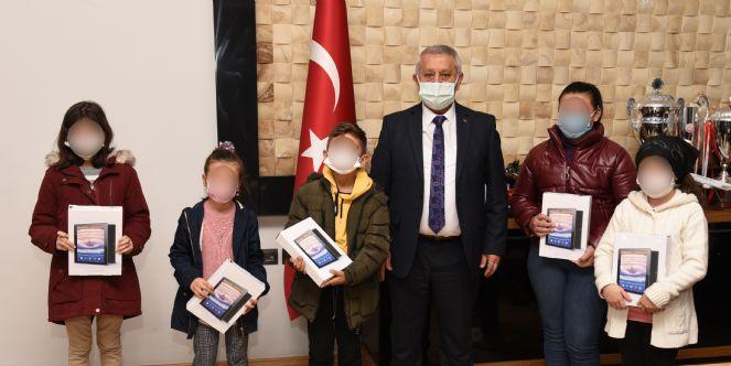 'Askıda Tablet- TV' kampanyasında dağıtımlar başladı