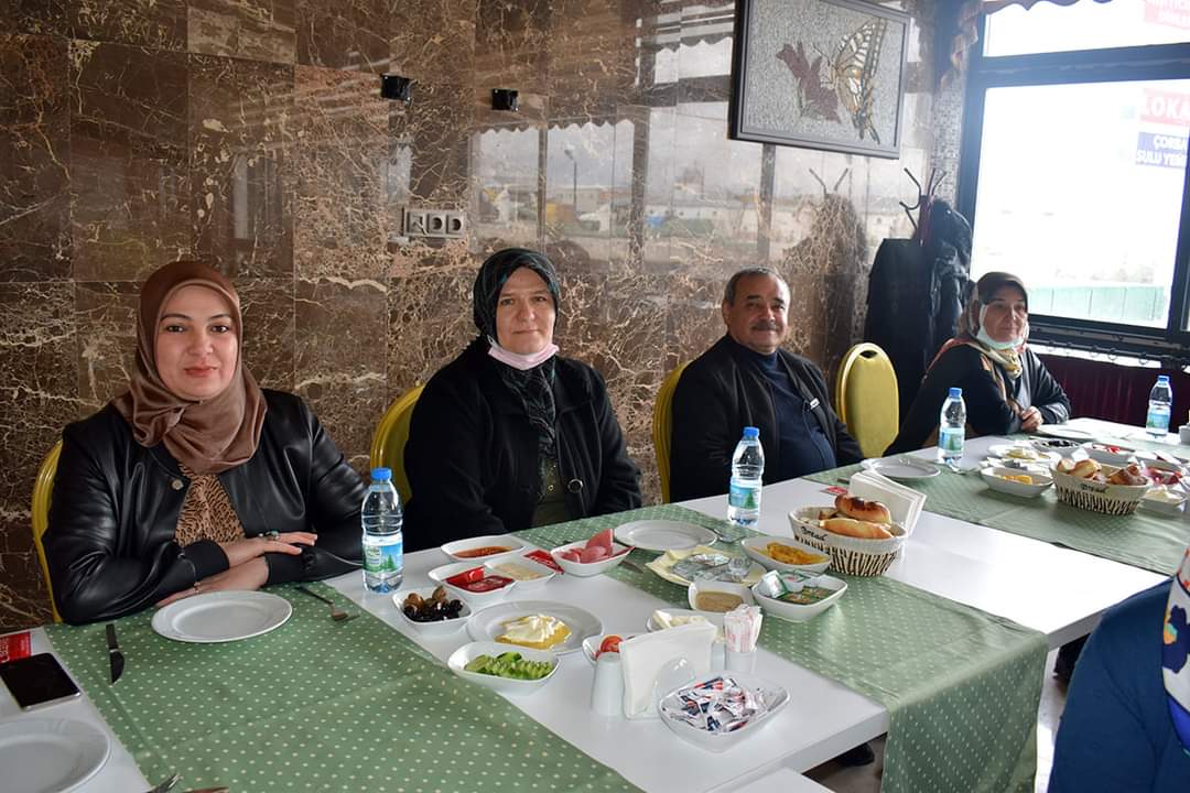 Başkan Şahin, Kadın Personeli İle Kahvaltıda Bir Araya Geldi