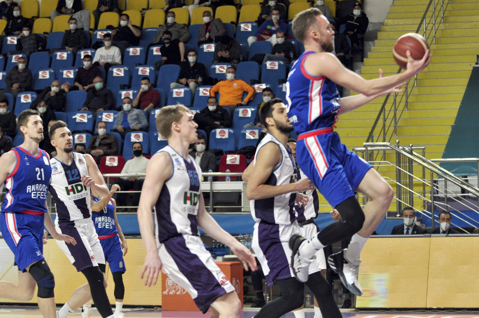 Afyon Efes'i devirdi