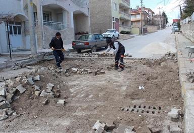 Emirdağ Belediyesi çalışıyor, mahalleler değişiyor