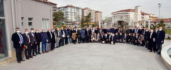 ZEYBEK BAŞKAN MAHALLE MUHTARLARINI AĞRLADI