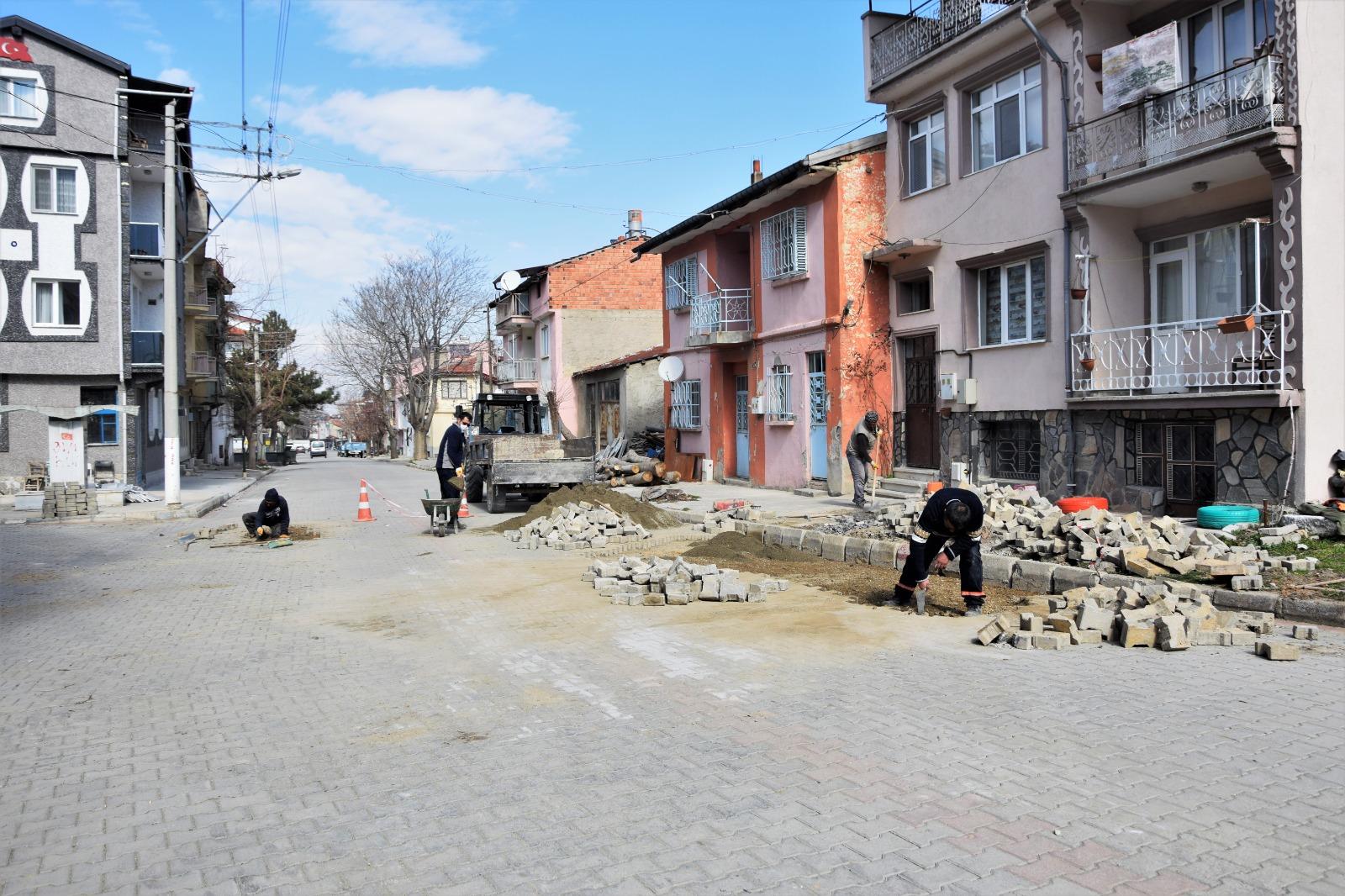 Çay’da Yol Tamirat Çalışmaları Başladı