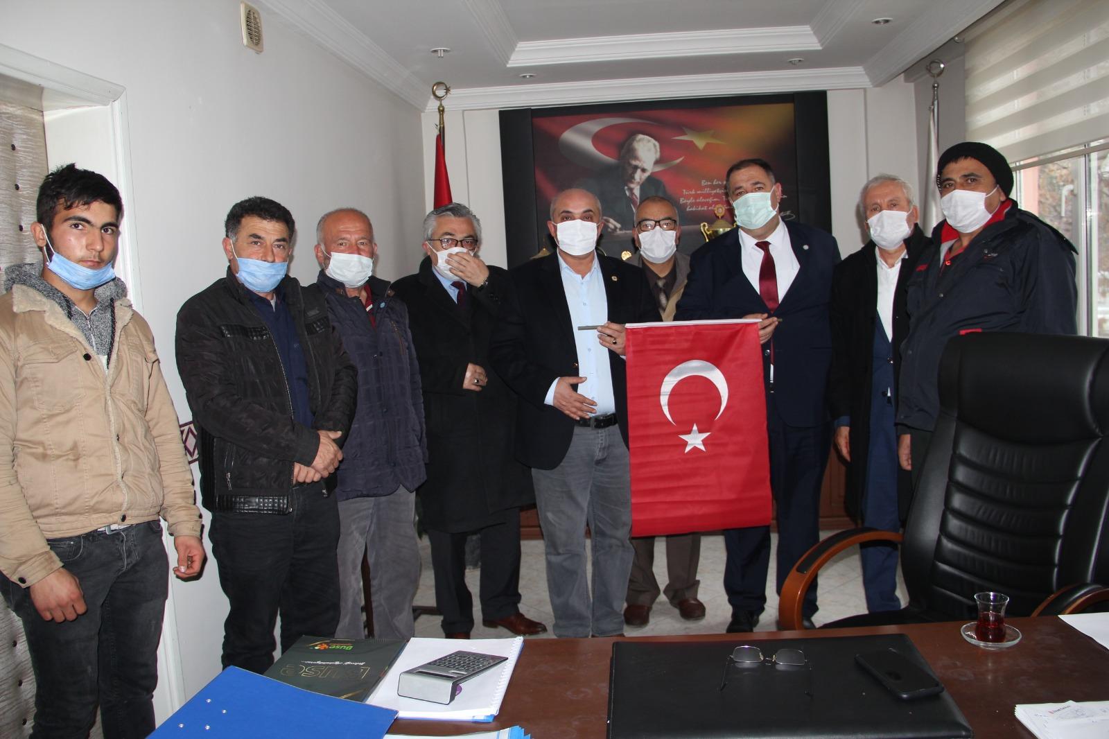 Başkan Türkmen’e Nezaket Ziyareti