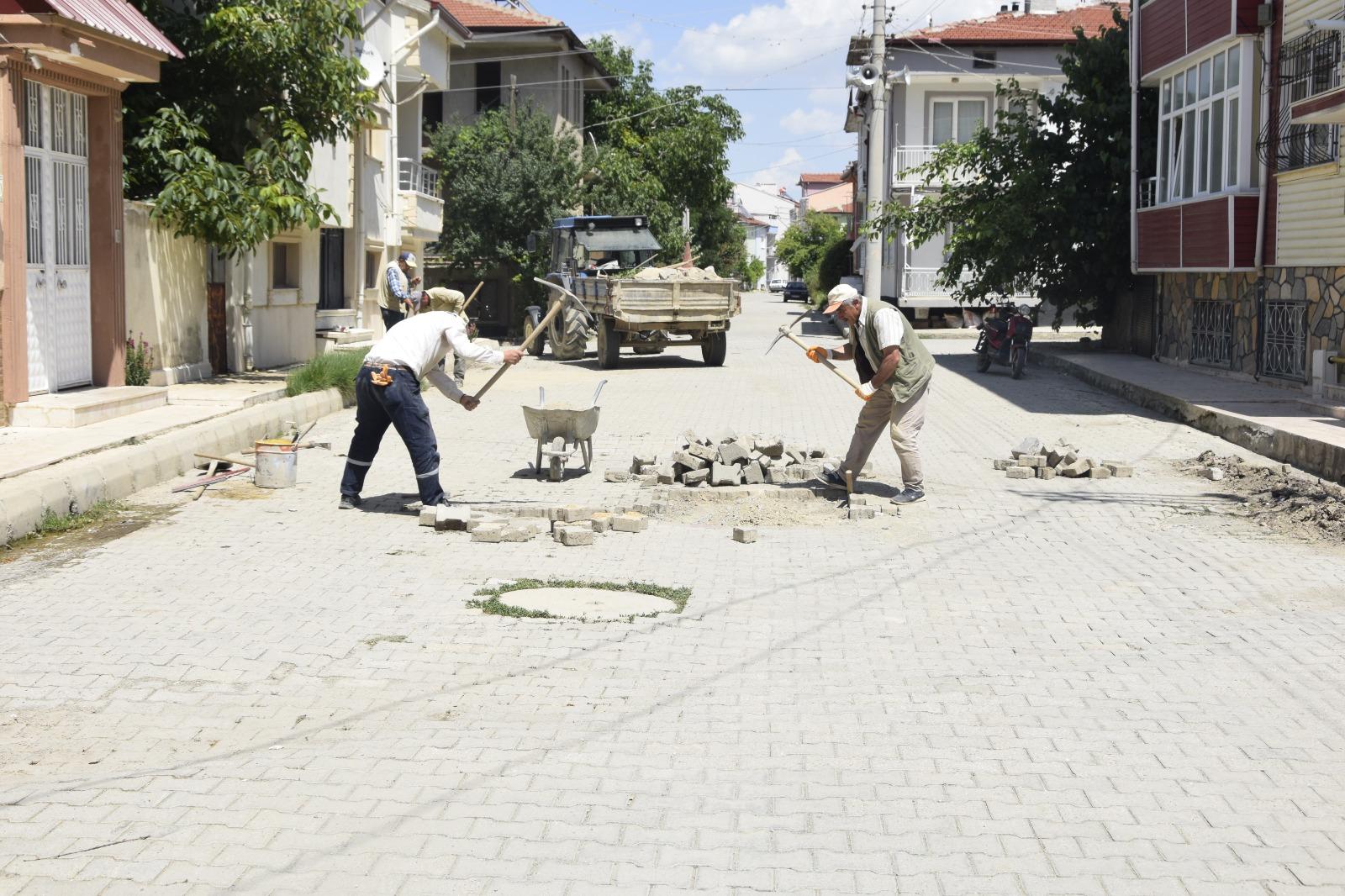 Çay İlçesinde Yol Çalışmaları