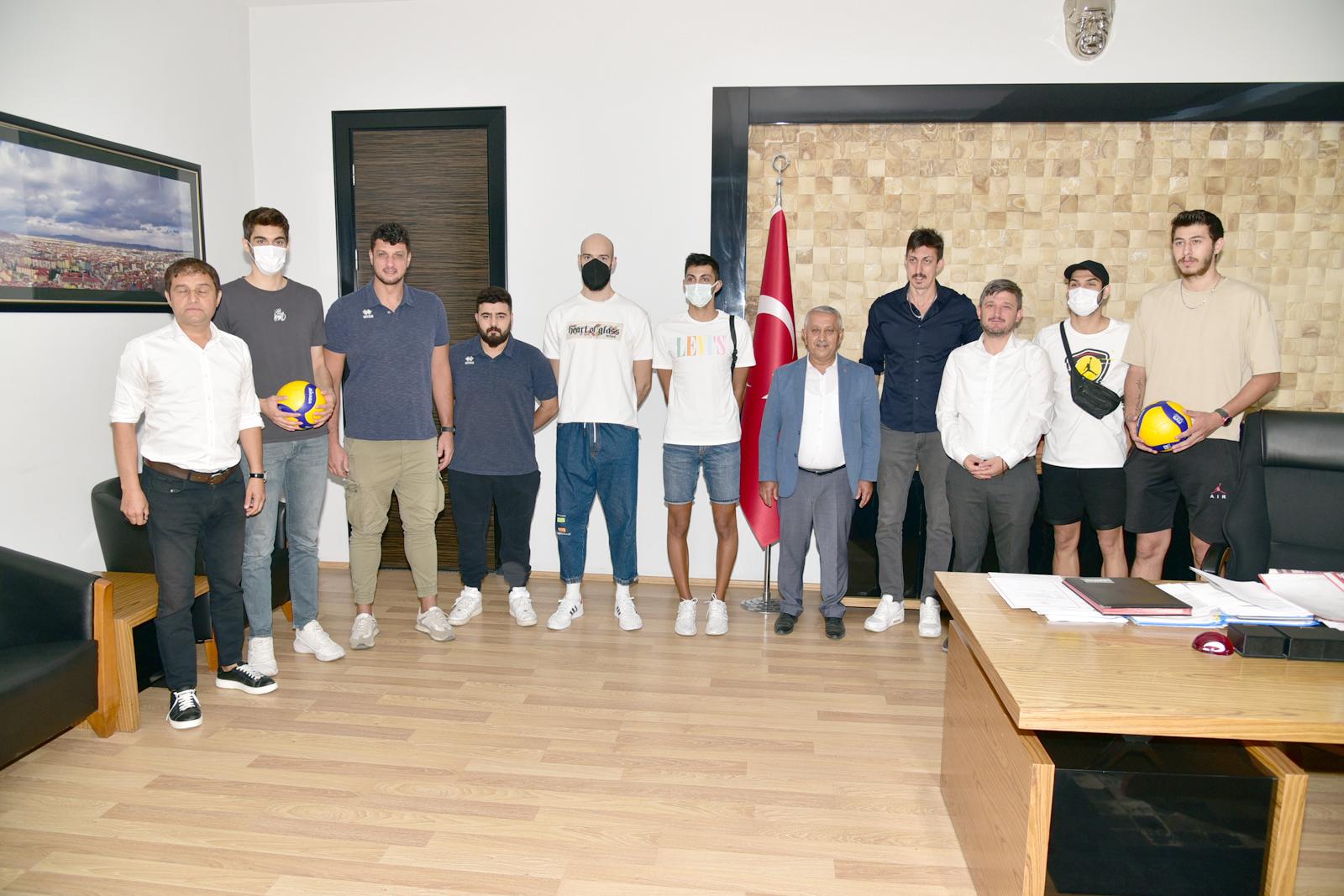 Afyon Belediye Yüntaş 5 oyuncuyu kadrosuna kattı