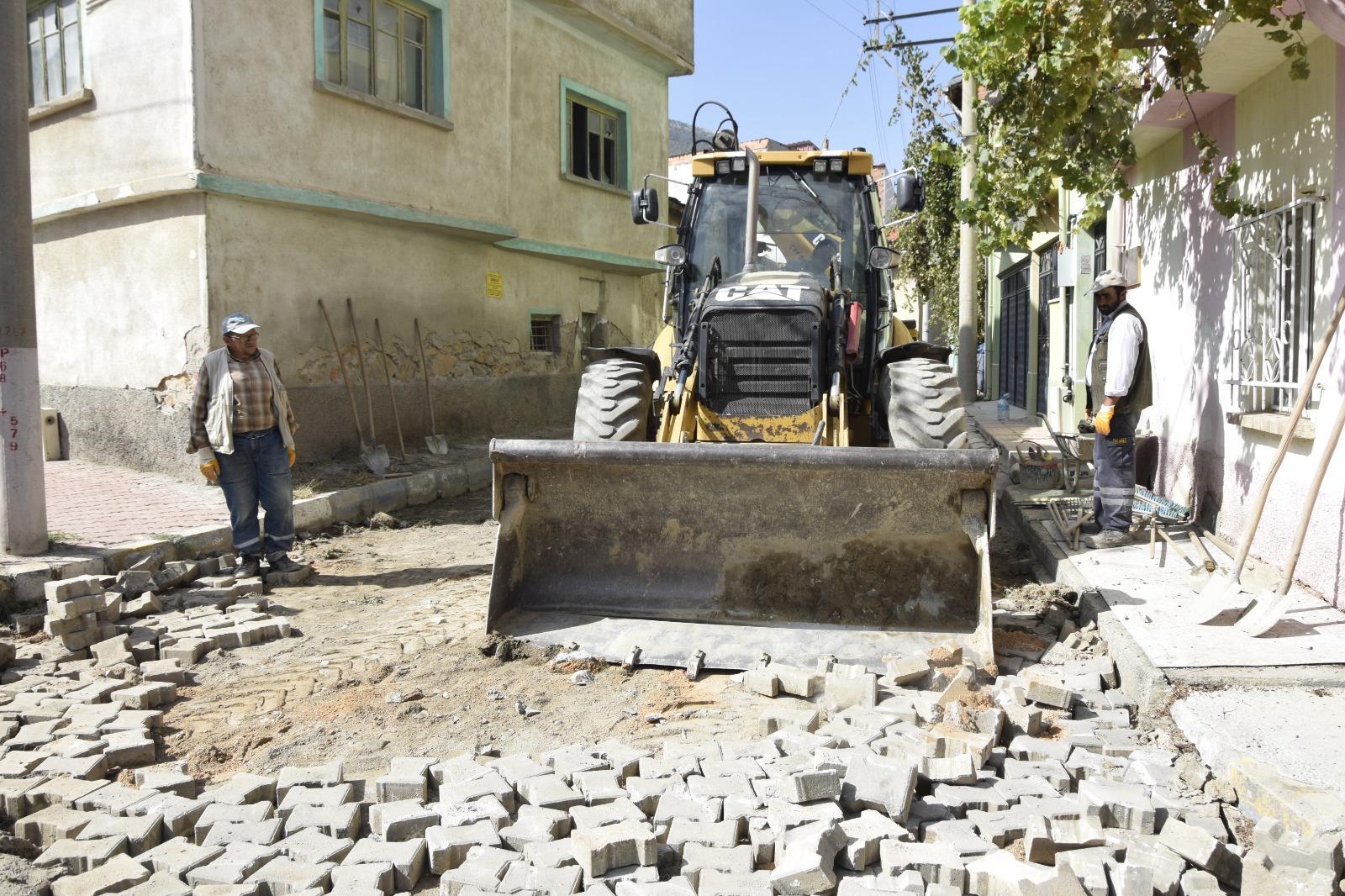 Çay’da Yol Yenileme Çalışmaları