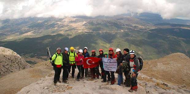 AFDOS Dedegöl Dağı’nda zirve yaptı