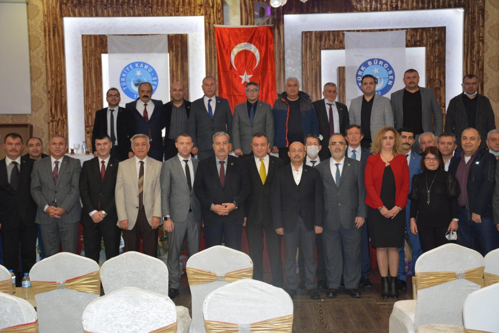 Türk Büro-Sen’de Akman güven tazeledi