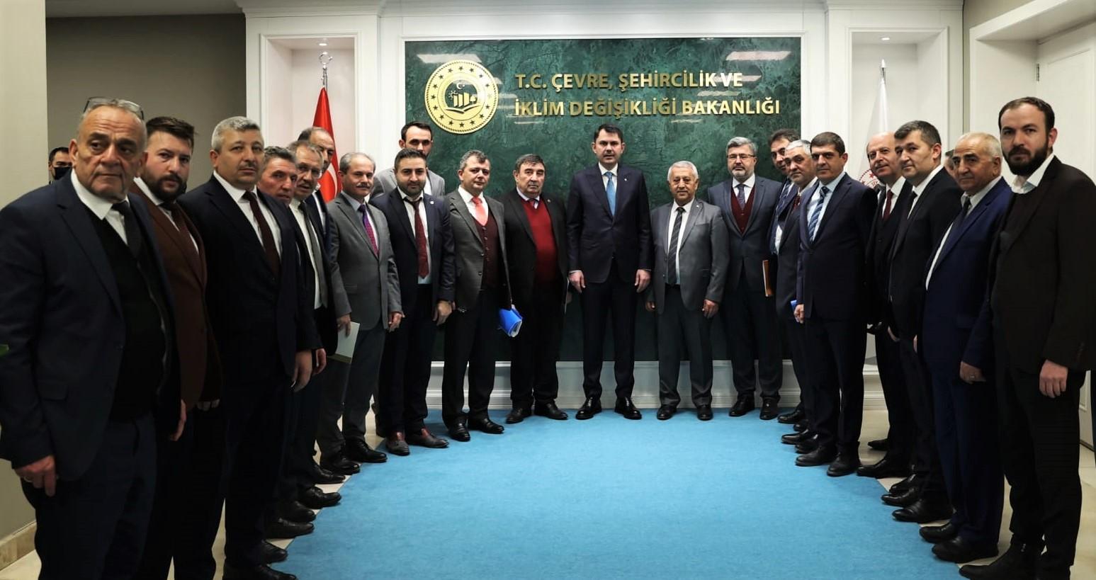 Başkan Atlı Bakan Kurum’u ziyaret etti
