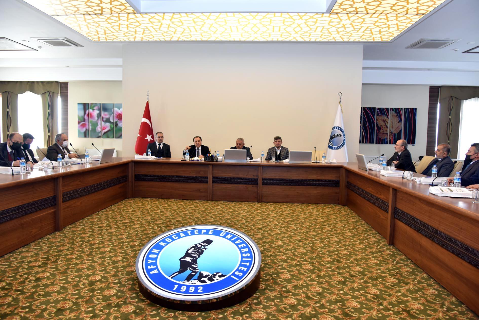 Başkan Zeybek projelerini anlattı