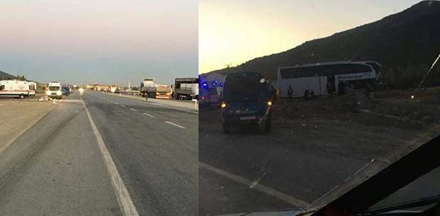 Afyonkarahisar'da tur otobüsü ile TIR çarpıştı: 23 yaralı (1)