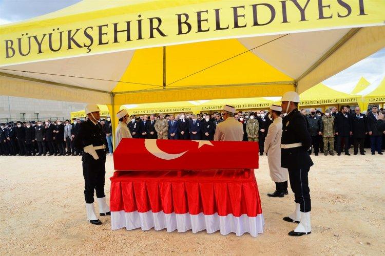 Şehit polis memuru Gaziantep'te defnedildi