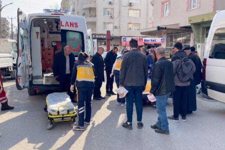 Adıyaman'da bisikletli çocuk kamyonete çarptı