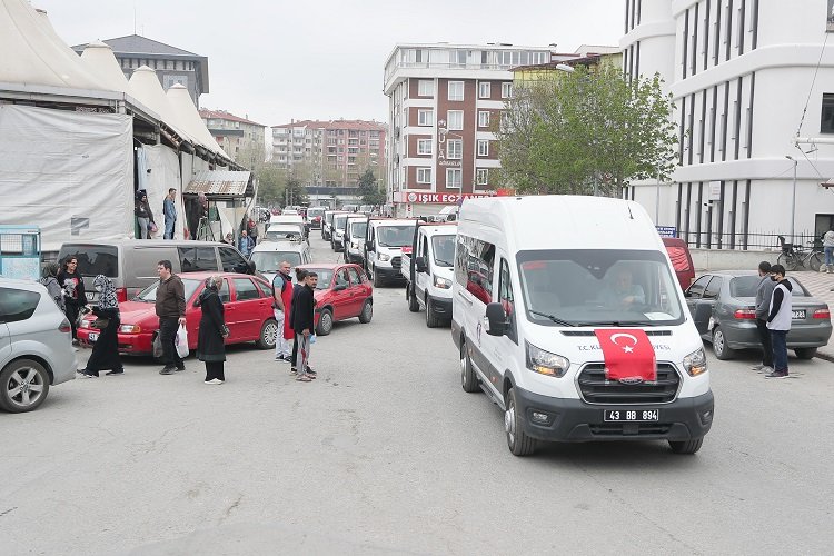 Belediye araçları Kütahya sokaklarını arşınladı