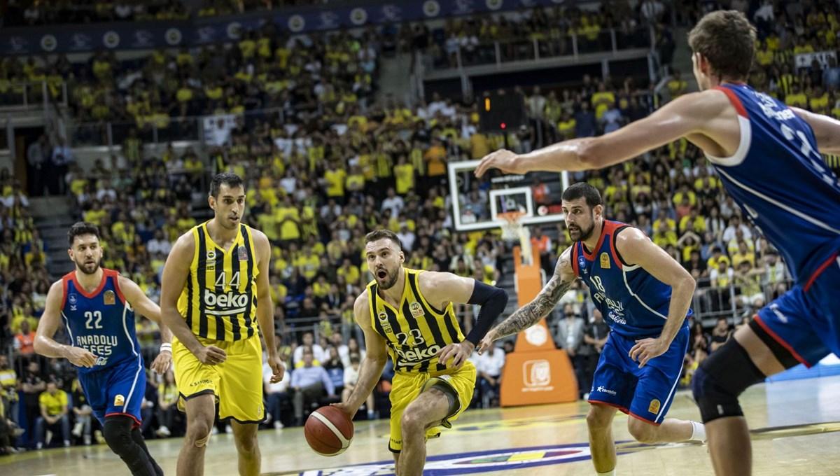 Anadolu Efes'i farklı yenen Fenerbahçe Beko seriyi 2-0'a getirdi