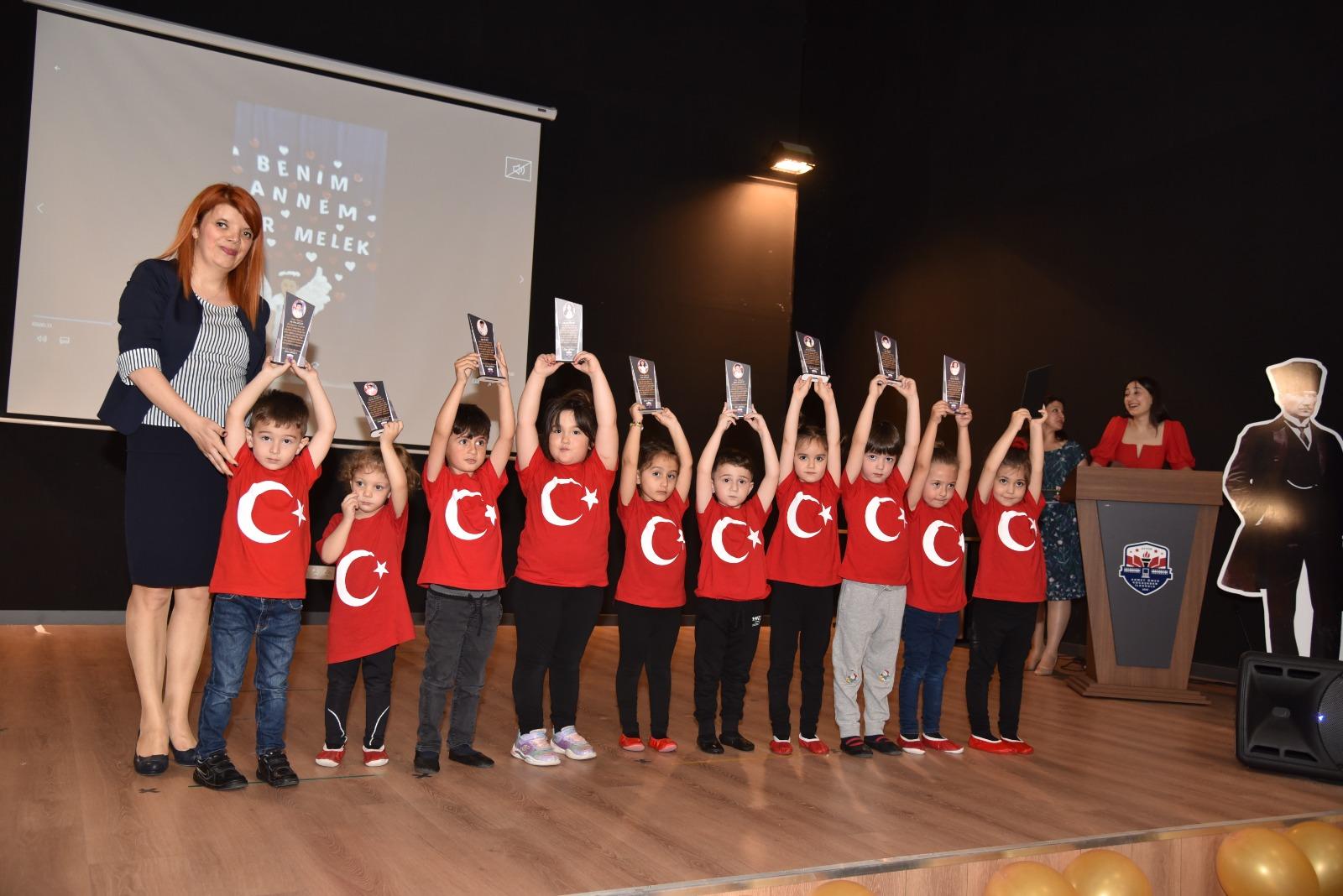 Hacı Lütfiye Kocaşaban Anaokulu öğrencilerinden muhteşem tören