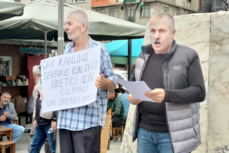 Rize Pazar'da 'çay kanunu' protestosu