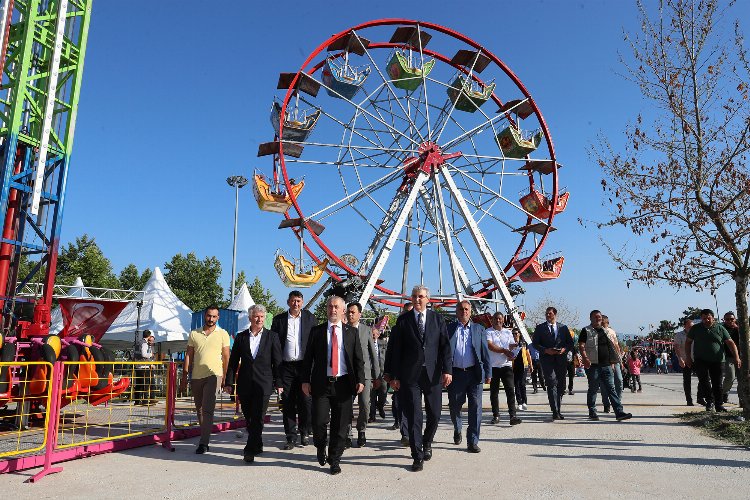 Çocukların bayramdaki adresi Sakarya Lunapark