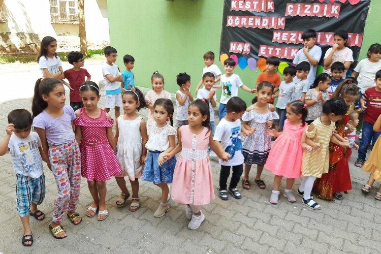 Diyarbakır'da miniklerden 'oyun havalı' mezuniyet