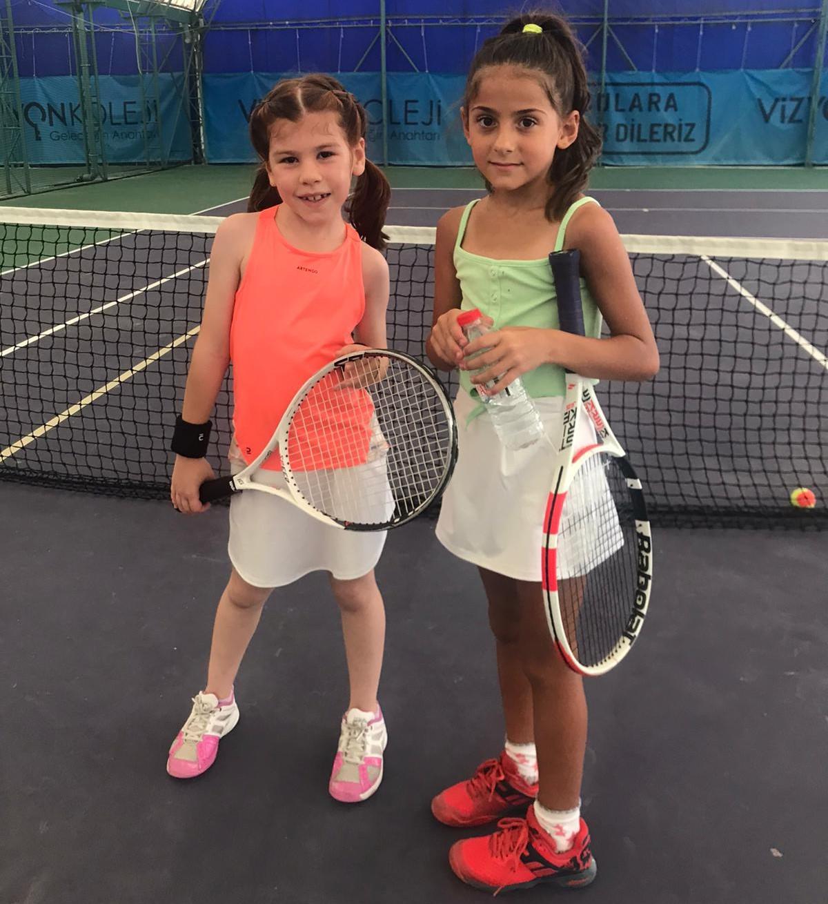 Tenis Turnuvasında Hafsa Zehra Çınar ikinci oldu