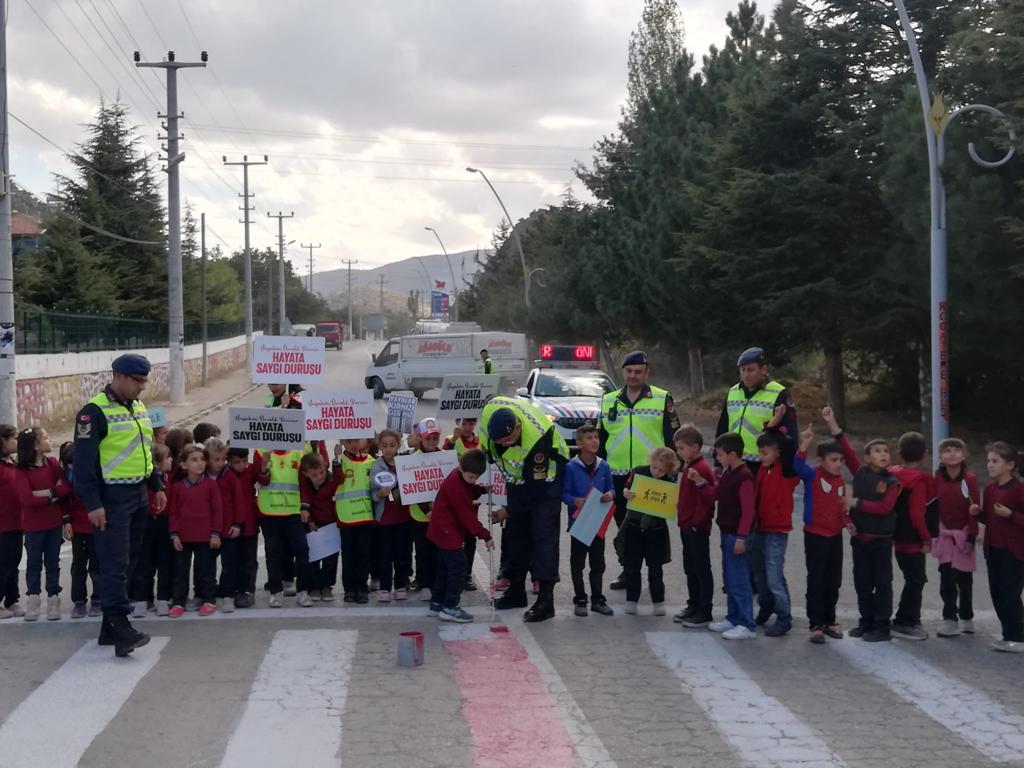 Yayalara Öncelik Duruşu Hayata Saygı Duruşu