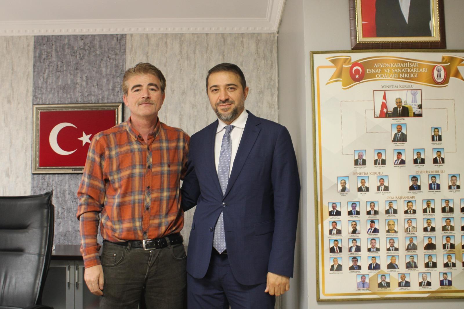 Dr. Ersan Özgür, Kahveciler ve Çay Ocakları Odası'nı ziyaret etti