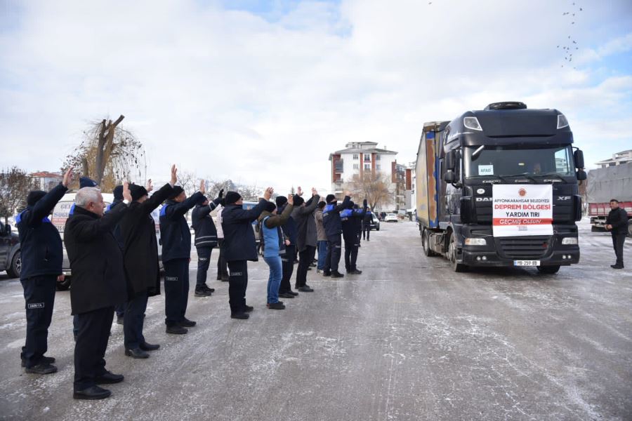 Afyonkarahisar’dan deprem bölgelerine yardım köprüsü