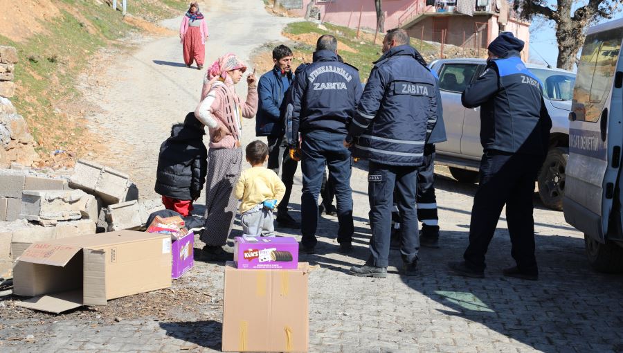 Afyon Zabıta ekipleri depremzedelerin umudu oldu