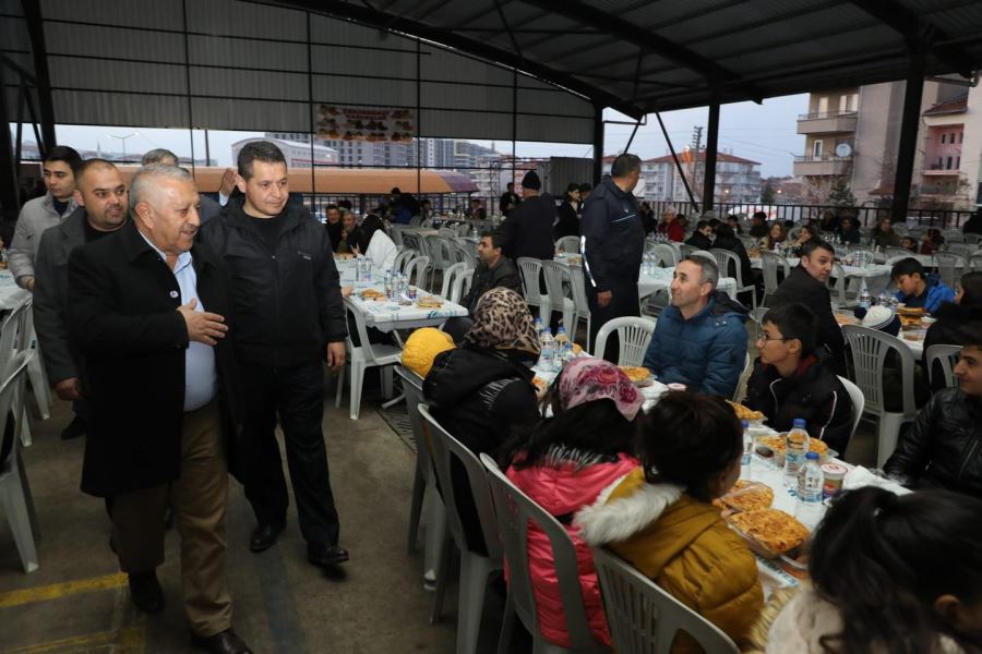 Gönül sofrası Fatih ve Eşrefpaşa'da