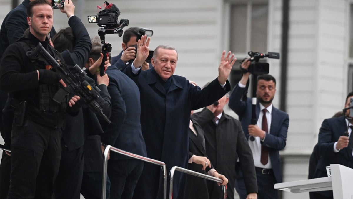 YSK: Erdoğan, Cumhurbaşkanı seçilmiştir