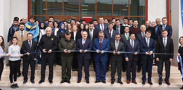 Afyon Kocatepe Üniversitesi Turizm Fakültesi Uygulama Binası için açılış töreni düzenlendi.