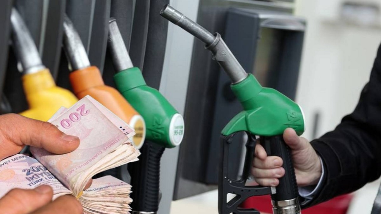 Akaryakıt fiyatlarına REKOR ZAM GELİYOR: 14 Ekim 2023 İstanbul, Ankara ve İzmir benzin ve motorin (mazot) fiyat listesi…