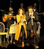 İKİ BEKAR (MÜZİKAL KOMEDİ)