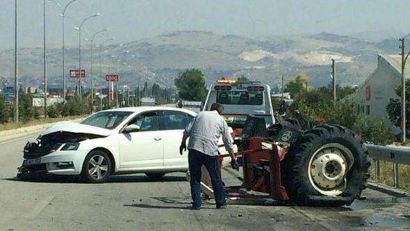 Dinar'da kaza: 2 yaralı