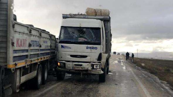 Dinar'da zincirleme kaza: 2 yaralı