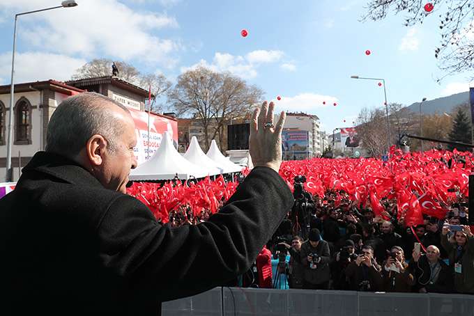 “Afyonkarahisar tarihinin en kalabalık mitingi dün gerçekleştirdi”