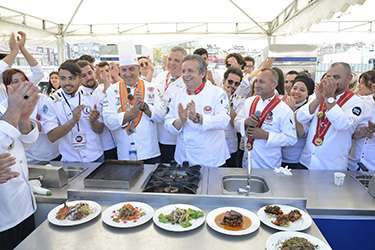 DÜNYACA ÜNLÜ ŞEFLER GASTRO AFYON’DA BULUŞTU