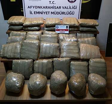 37 kilo SKUNK maddesi ele geçirildi