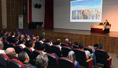 “15 TEMMUZ RUHUNUN SOSYOLOJİSİ” KONULU KONFERANS VERİLDİ