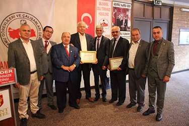 'En Başarılı İlçe Belediye Başkanı' ödülü Ali Erol’a verildi