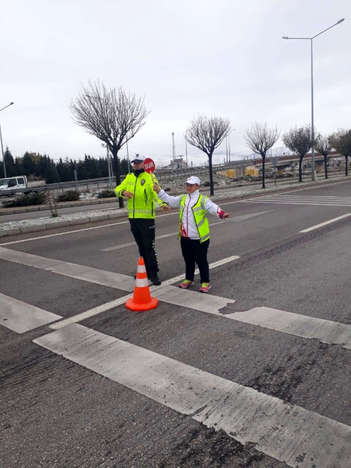 Milli sporcu Münevvere Yılmaz trafik polisi oldu