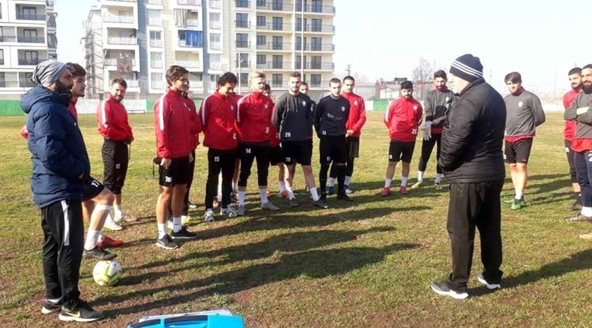 Salihli Belediyespor da Bolvadin mesaisi başladı