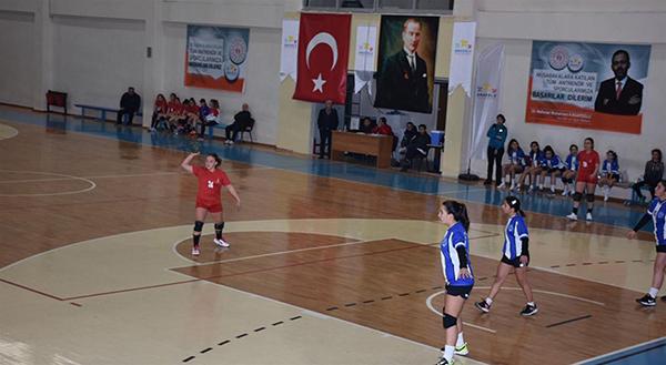 Okul Sporları Hentbol Müsabakaları Afyon'da