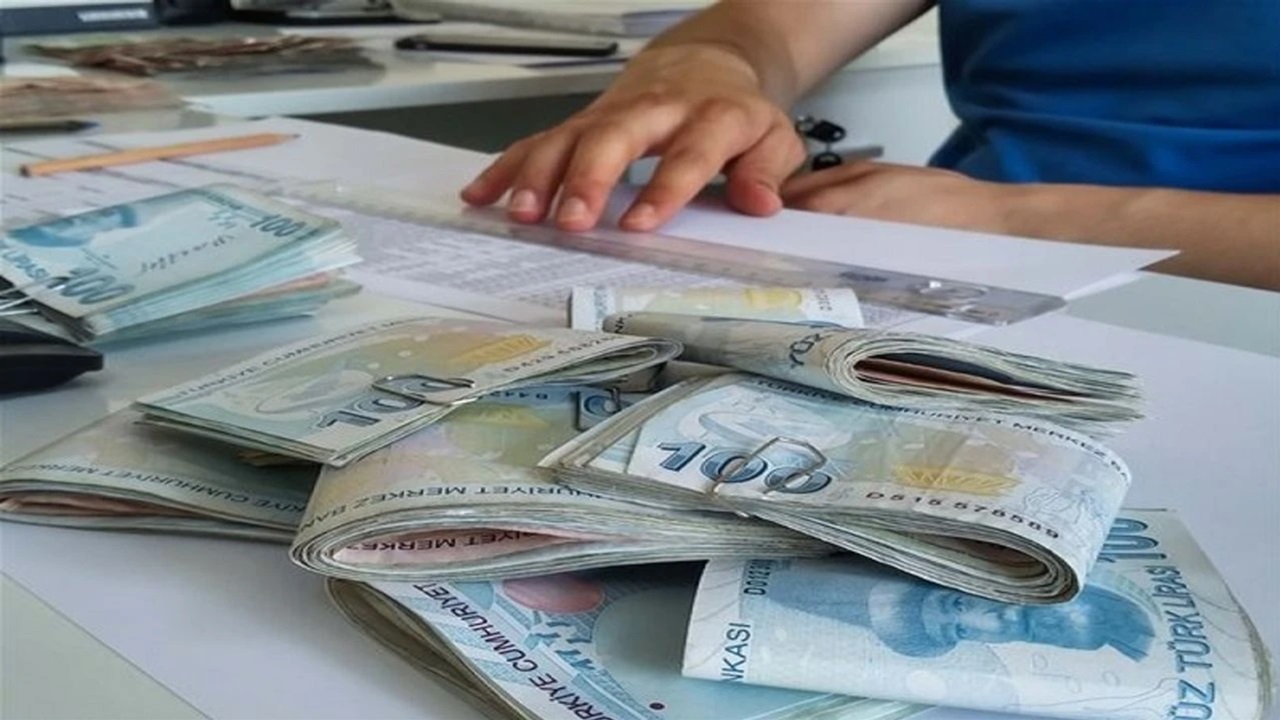 1 milyon TL'nin İçin bankalarda vadeli mevduat faiz yarışı ateşlendi...