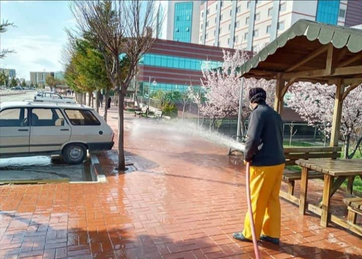 DEZENFEKTE ÇALIŞMALARI ARALIKSIZ SÜRÜYOR