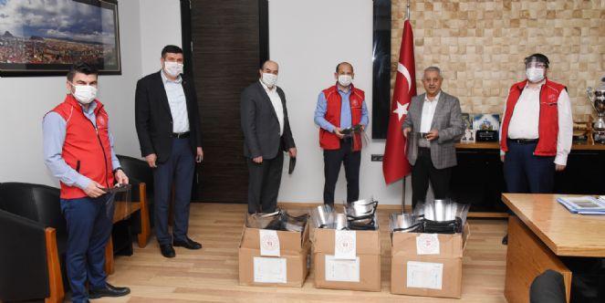 GENÇLİK MERKEZİNDEN 400 ADET ÜCRETSİZ YÜZ KORUYUCU MASKE