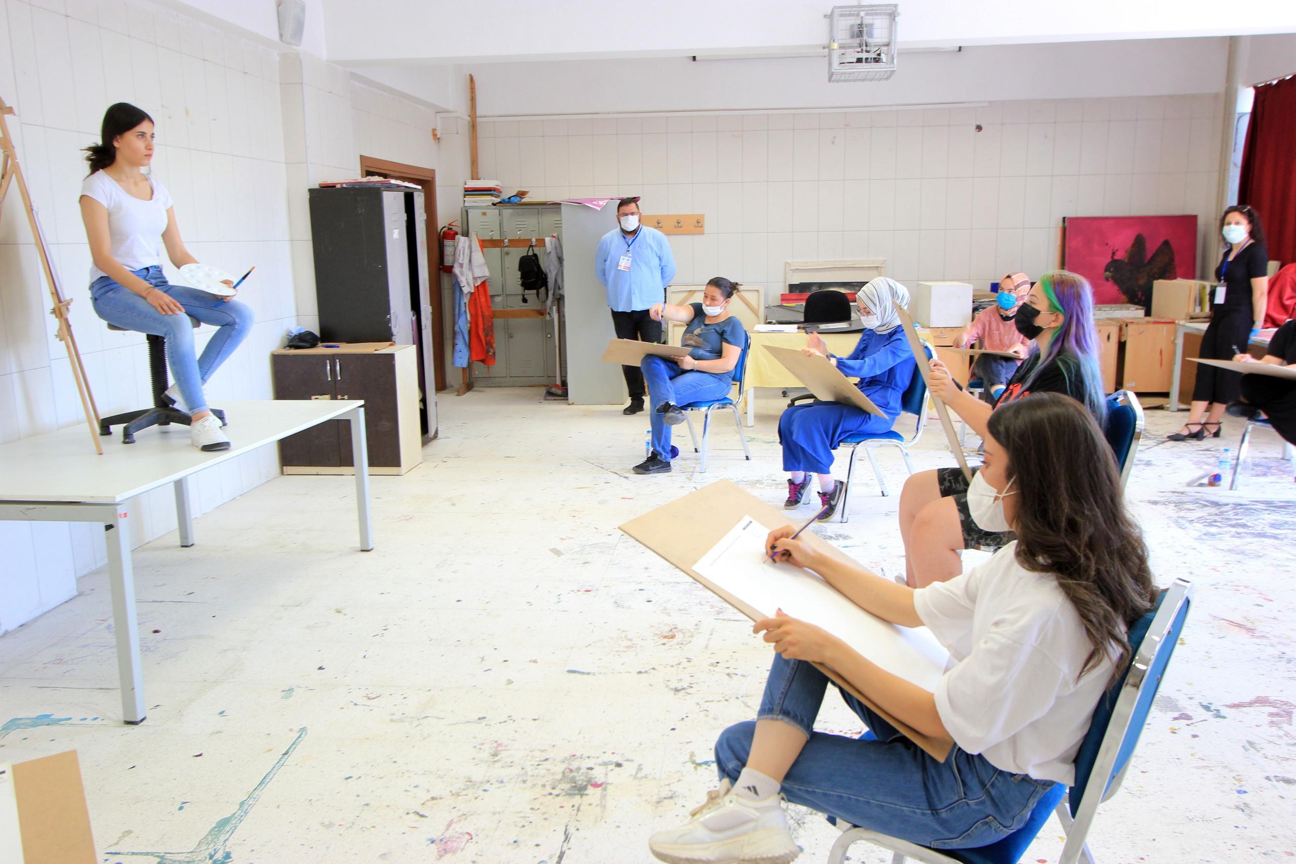 AKÜ Güzel Sanatlar Fakültesi Özel Yetenek Sınavları Başarıyla Tamamlandı