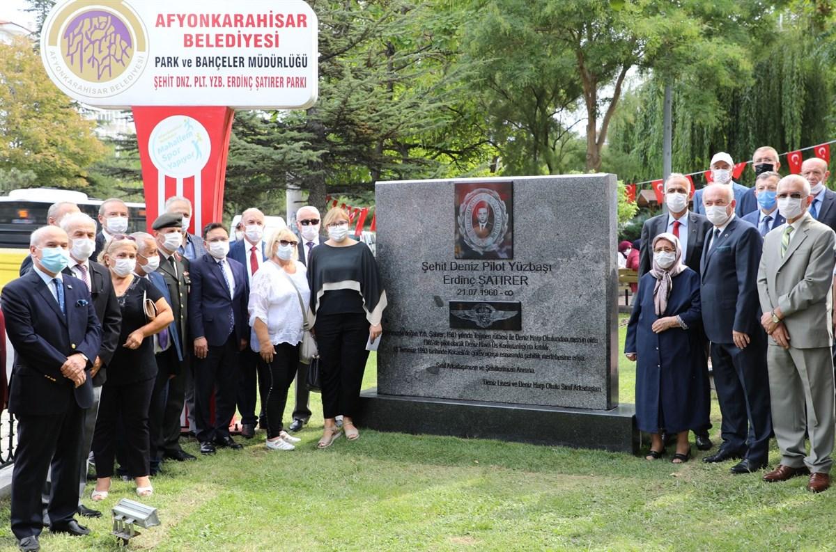 Şehit Yüzbaşıya Arkadaşları Anıt Yaptırdı