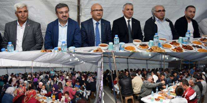 Başkan Çoban mahalle iftarlarına devam ediyor